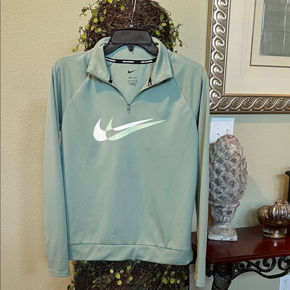 🏃🏻‍♀️ NIKE Sage Quarter-Zip DRI-FIT Top, Sz XS